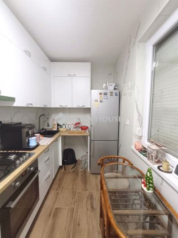 Eladó panellakás, Sopronban 55 M Ft, 2 szobás