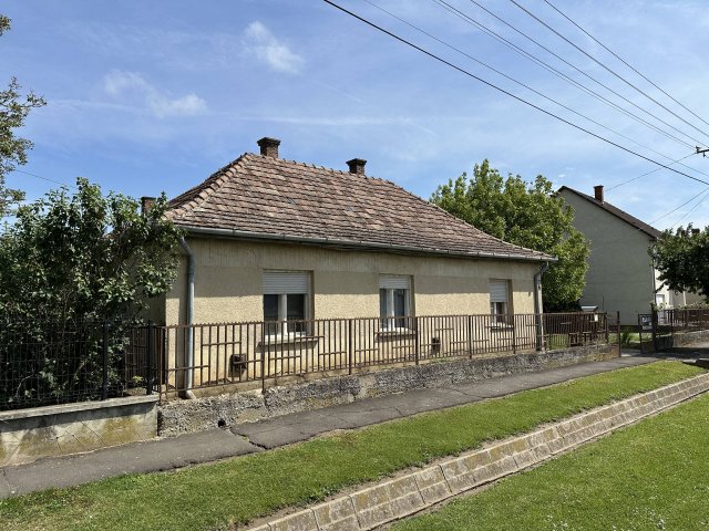 Eladó családi ház, Hetesen 15.9 M Ft, 3+1 szobás