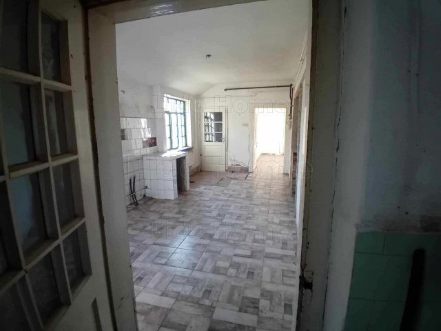 Eladó családi ház, Hácson 11.25 M Ft, 4+1 szobás