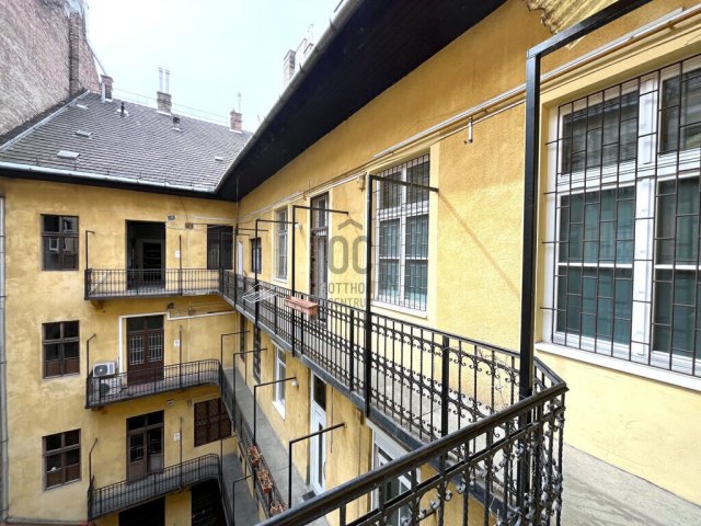 Eladó téglalakás, Budapesten, V. kerületben 79.9 M Ft, 2 szobás