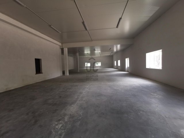 Kiadó ipari ingatlan, Lakitelken 854 E Ft / hó