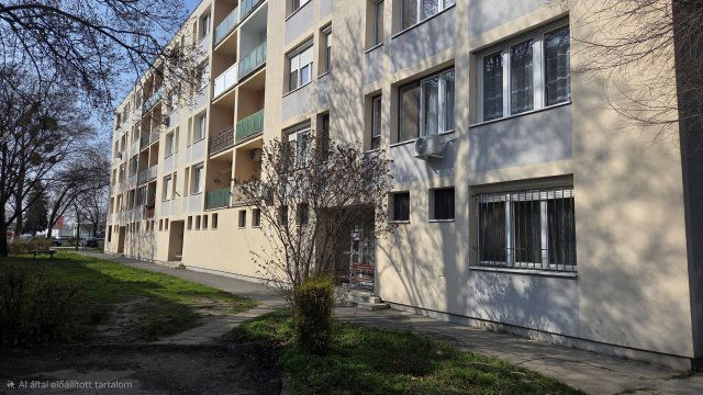 Eladó téglalakás, Tatabányán 42.9 M Ft, 2+1 szobás