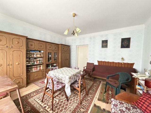 Eladó családi ház, Pannonhalmán 43 M Ft, 2 szobás