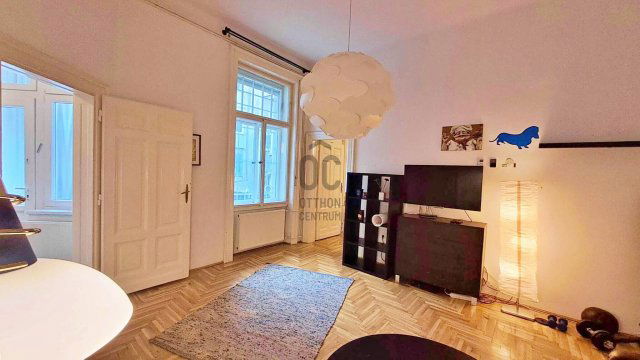 Kiadó téglalakás, albérlet, Budapesten, V. kerületben, 3 szobás