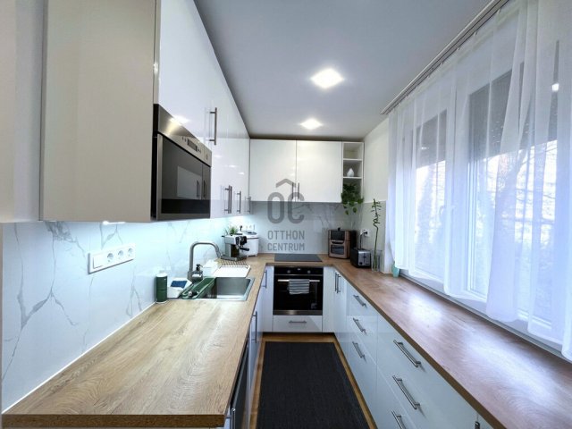 Eladó panellakás, Budapesten, XXI. kerületben 89.9 M Ft, 4 szobás