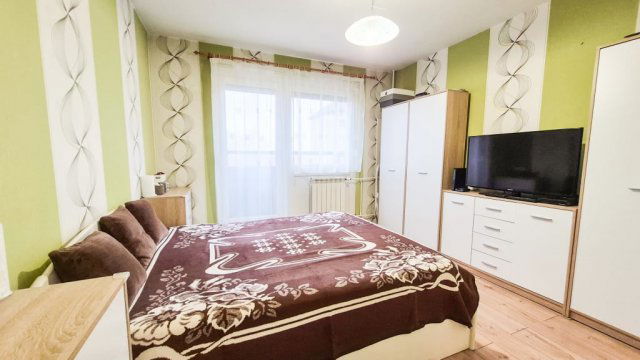 Eladó téglalakás, Budapesten, IV. kerületben, Megyeri úton