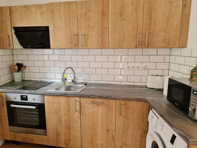 Kiadó téglalakás, albérlet, Pécsett 195 E Ft / hó, 2 szobás