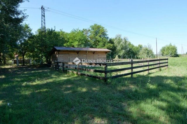 Eladó mezogazdasagi ingatlan, Kocséren 150 M Ft, 3 szobás