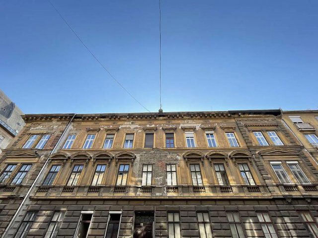 Eladó téglalakás, Budapesten, VII. kerületben, Izabella utcában