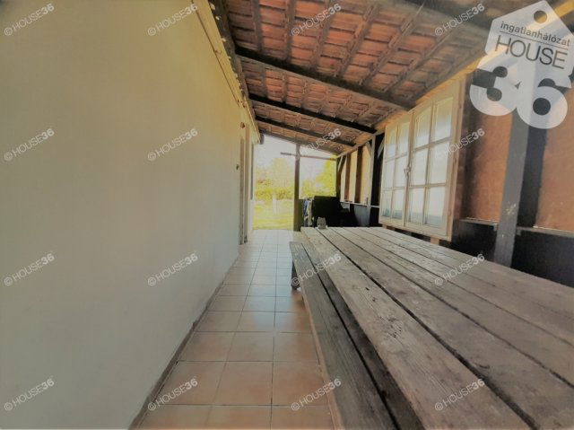 Eladó családi ház, Kecskeméten 24.5 M Ft, 2 szobás