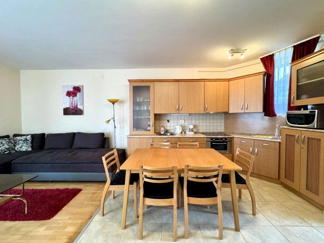 Eladó téglalakás, Hévízen 57 M Ft, 2 szobás