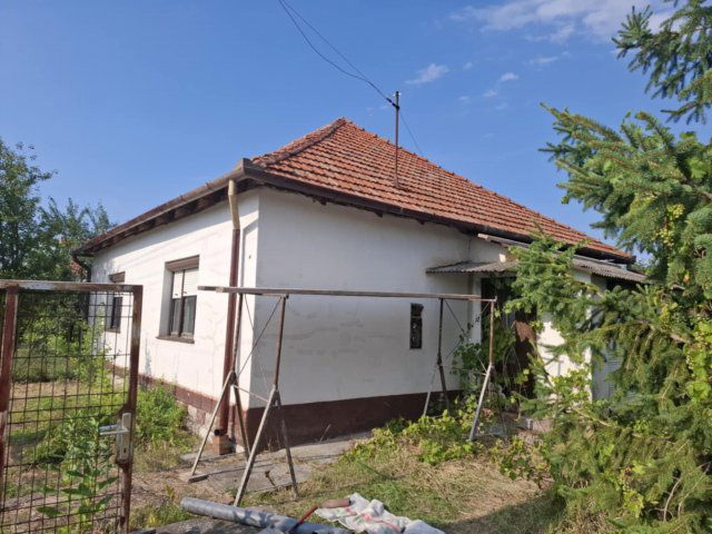 Eladó családi ház, Sarkadon 6.5 M Ft, 2 szobás