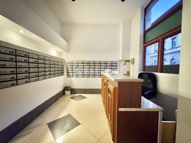 Eladó téglalakás, Budapesten, VI. kerületben 183 M Ft, 3 szobás