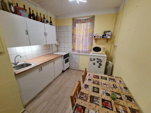 Eladó panellakás, Kecskeméten 44.8 M Ft, 2 szobás