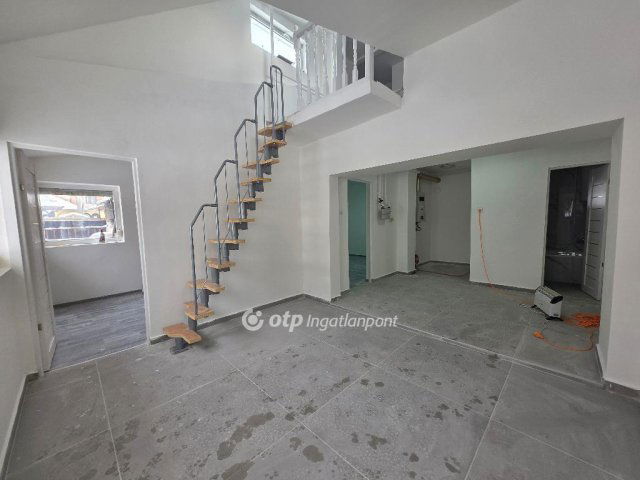 Eladó családi ház, Ürömön 57.99 M Ft, 4 szobás