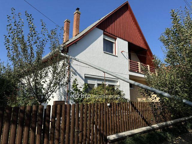 Eladó családi ház, Tiszafüreden 48 M Ft, 5 szobás