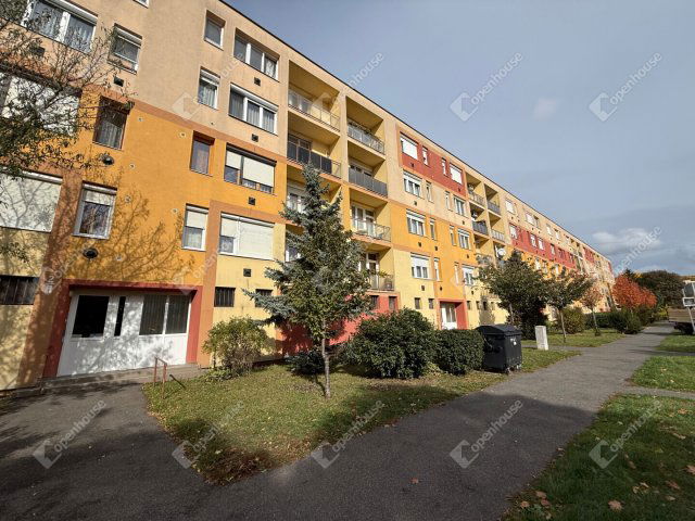 Eladó téglalakás, Szombathelyen 41.5 M Ft, 2 szobás
