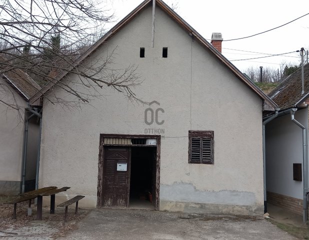 Eladó családi ház, Alsónánán 7.9 M Ft, 2 szobás