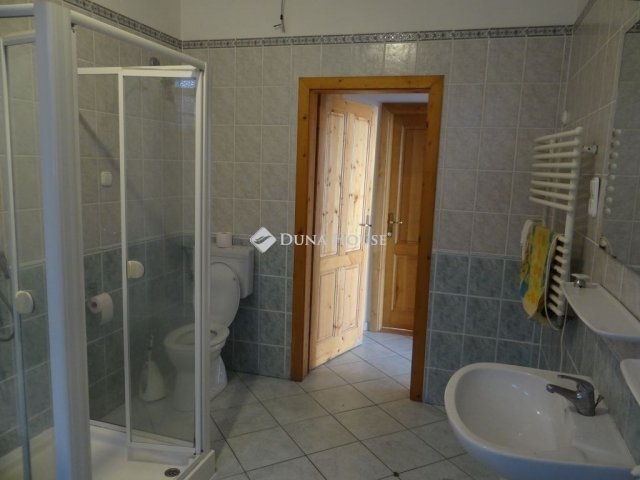 Eladó családi ház, Budapesten, XVIII. kerületben 160 M Ft