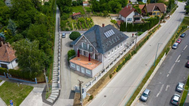 Eladó üzlethelyiség, Ajkán 195 M Ft / költözzbe.hu