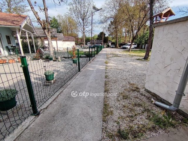 Eladó sorház, Dömsödön 27.9 M Ft, 1 szobás