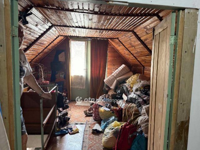 Eladó családi ház, Sukorón 57 M Ft, 3+1 szobás