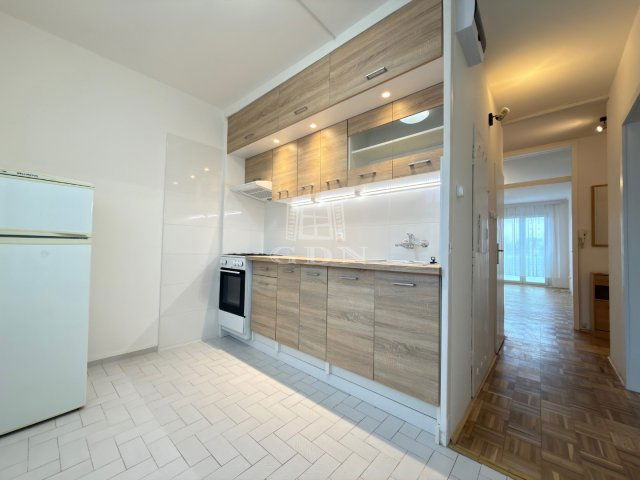 Kiadó panellakás, albérlet, Székesfehérvárott 160 E Ft / hó