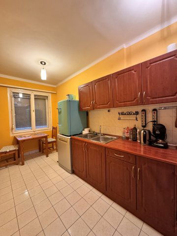 Kiadó téglalakás, albérlet, Pécsett, Apáca utcában, 2 szobás