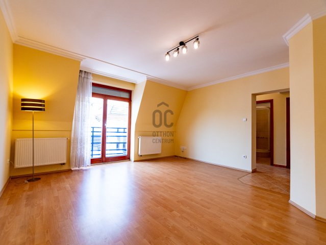 Kiadó téglalakás, albérlet, Kecskeméten 170 E Ft / hó