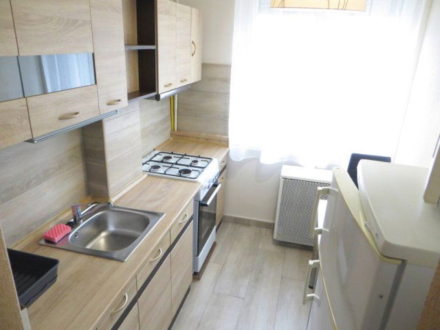 Kiadó téglalakás, albérlet, Békéscsabán 120 E Ft / hó