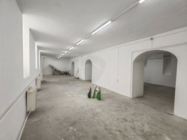 Eladó ipari ingatlan, Budapesten, X. kerületben 75 M Ft