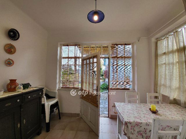 Eladó családi ház, Zamárdiban 90 M Ft, 3 szobás