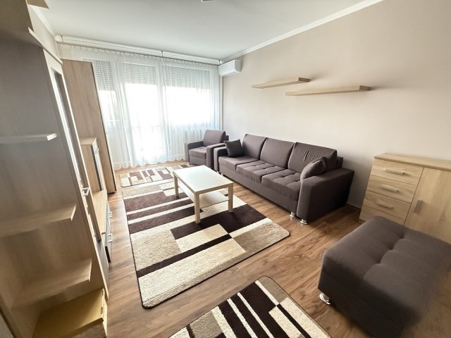 Kiadó panellakás, albérlet, Pakson 190 E Ft / hó, 2 szobás