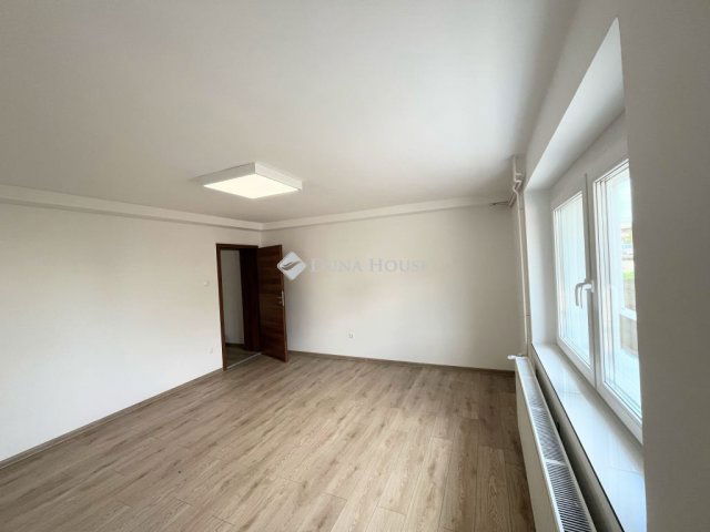 Kiadó üzlethelyiség, Szombathelyen 110 E Ft / hó