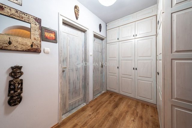 Eladó családi ház, Miskolcon 129.99 M Ft, 9 szobás