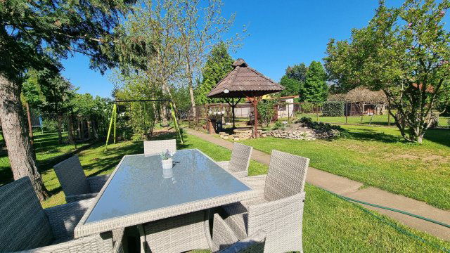 Eladó családi ház, Nyíregyházán 95 M Ft, 4 szobás