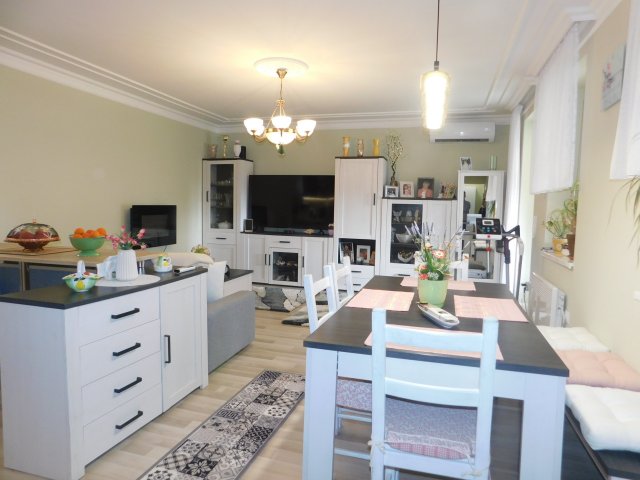 Eladó családi ház, Keszthelyen 115 M Ft, 4 szobás