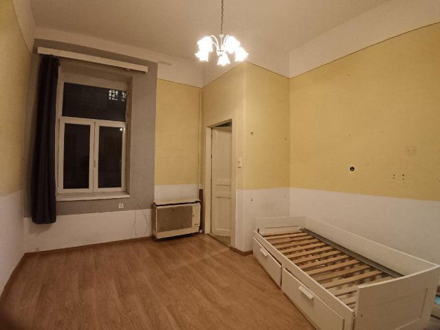 Eladó téglalakás, Budapesten, VI. kerületben 49.9 M Ft