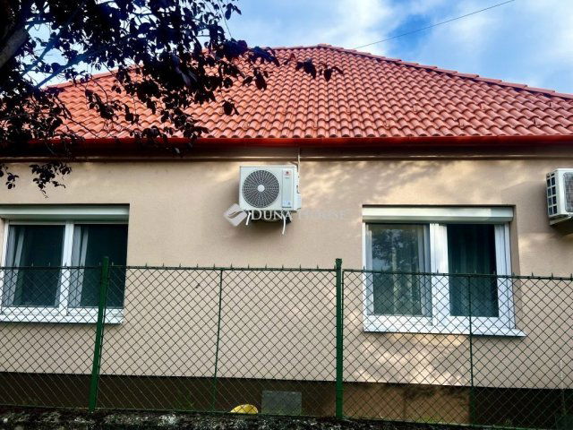 Eladó családi ház, Vilonyán 71.9 M Ft, 5 szobás