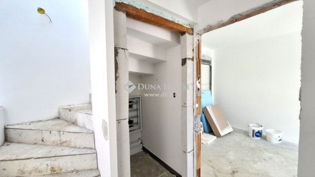 Eladó ikerház, Budapesten, III. kerületben 196 M Ft, 3+1 szobás