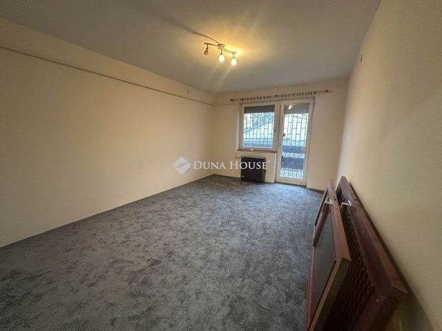 Eladó téglalakás, Budapesten, X. kerületben 42.5 M Ft, 1 szobás