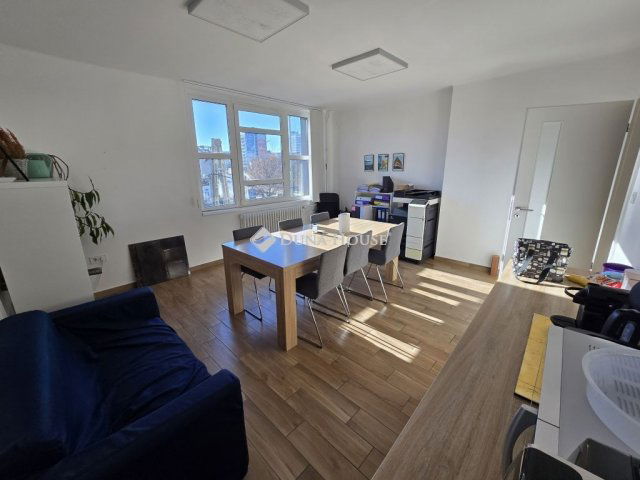 Kiadó iroda, Veszprémben 250 E Ft / hó / költözzbe.hu