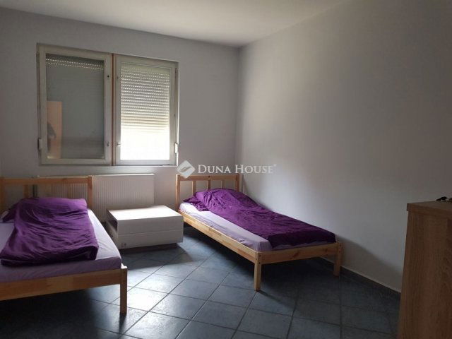 Kiadó téglalakás, albérlet, Kecskeméten 810 E Ft / hó