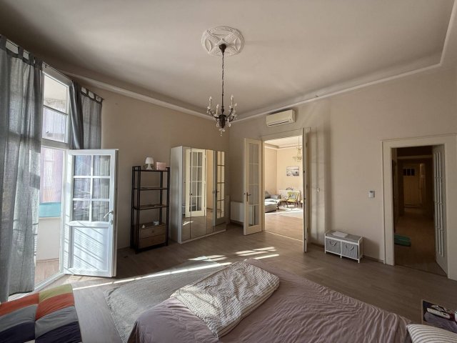 Kiadó téglalakás, albérlet, Budapesten, VI. kerületben