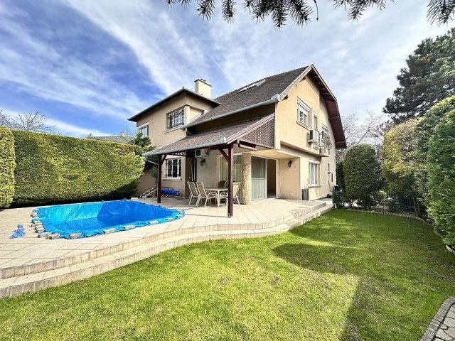 Eladó ikerház, Budapesten, XVI. kerületben 289.9 M Ft, 5 szobás