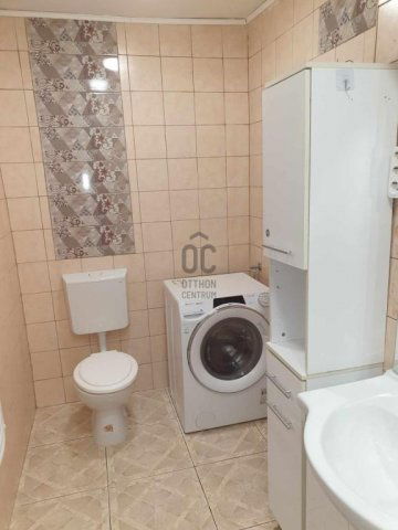 Eladó családi ház, Budapesten, III. kerületben 56.9 M Ft