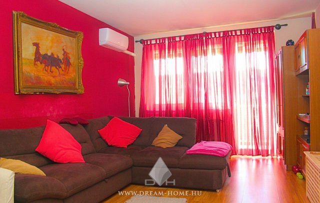 Eladó téglalakás, Kecskeméten 69.9 M Ft, 2 szobás