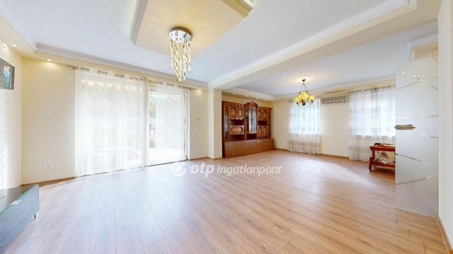 Eladó családi ház, Nyíregyházán 99.5 M Ft, 6 szobás