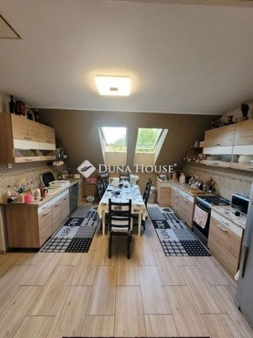 Eladó családi ház, Budapesten, XVIII. kerületben 124.9 M Ft