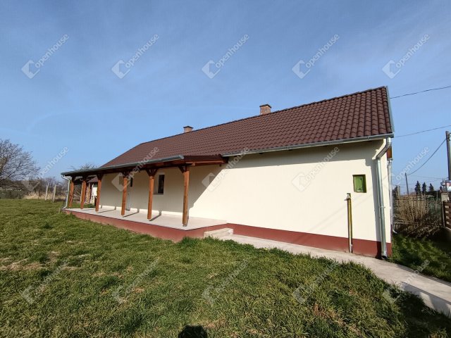 Eladó családi ház, Nagyatádon 29.5 M Ft, 2 szobás